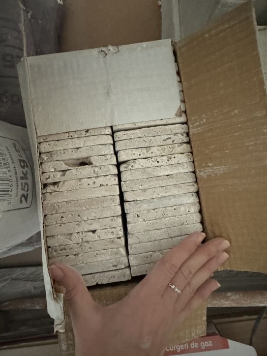 Vand 5.5mp travertin negociabil