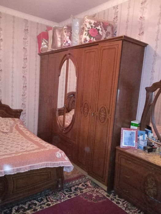 Toshkent tumani abdurahmonda 3sutu uy sotiladi 110000$min 5ta hona