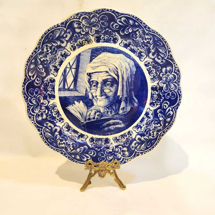 Delft керамична чиния, подписана Bock Frères