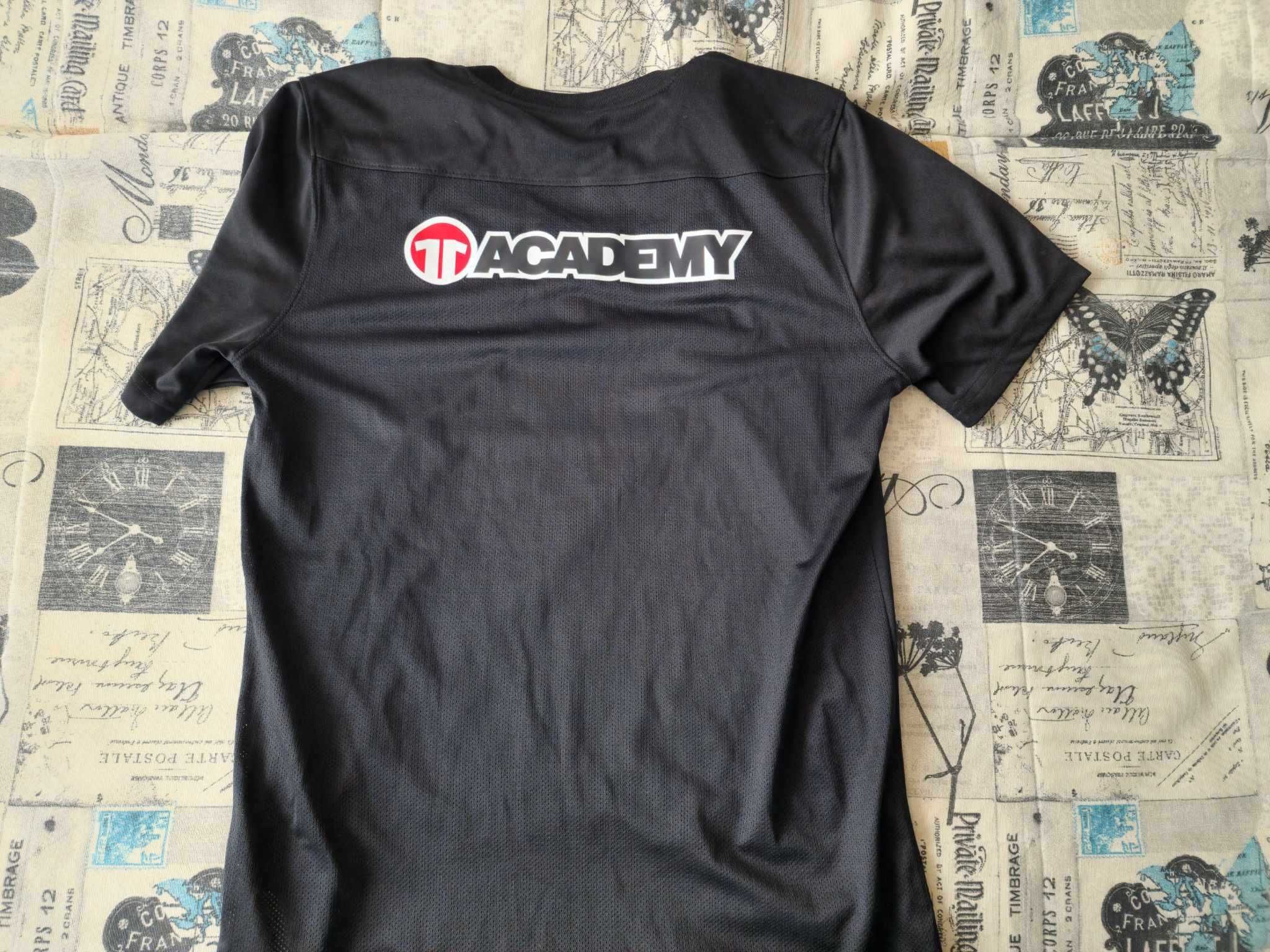Оригинални тениски Nike Aeroreact