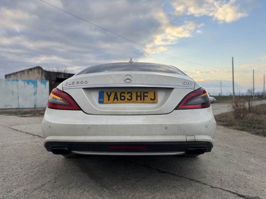 Vand pachet Amg bara fata si spate pt mercedes Cls W218