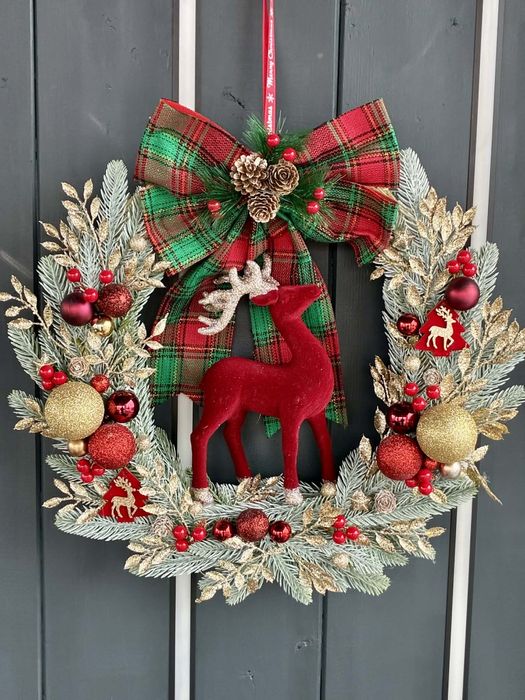 Coronita și ornamente de Craciun