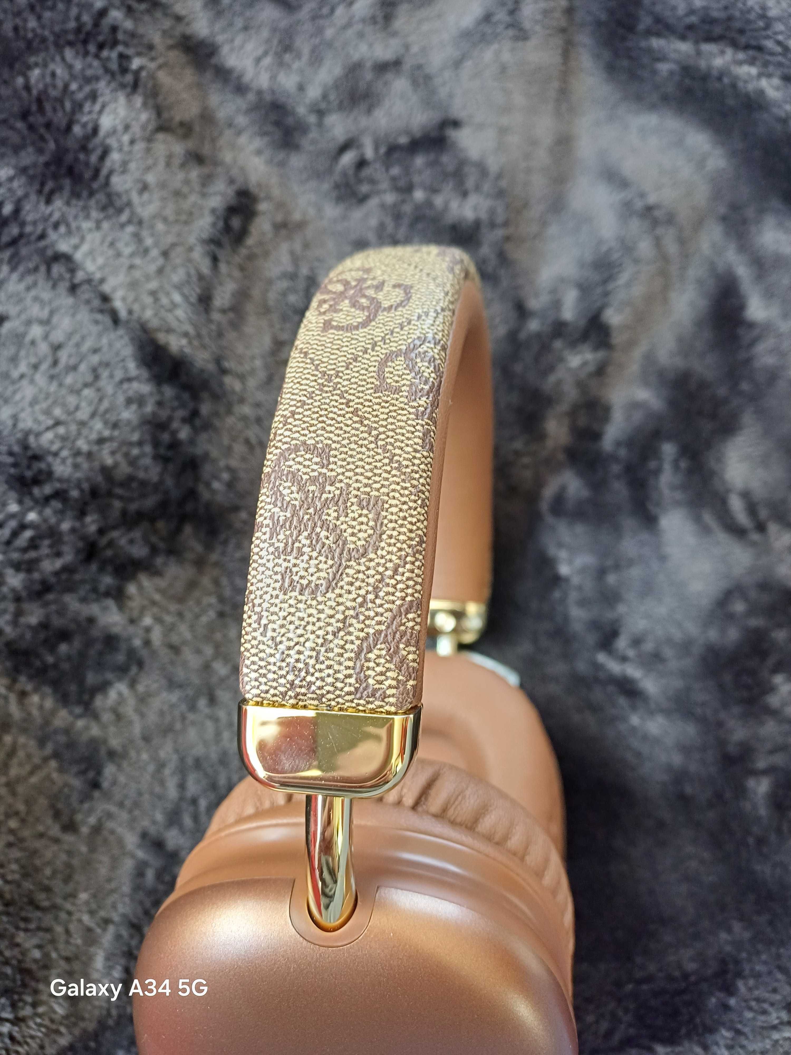 Слушалки безжични. GUESS.Нови.