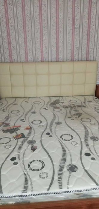 Ijaraga uy bor. Faqat oila qo'yiladi. Maklersiz