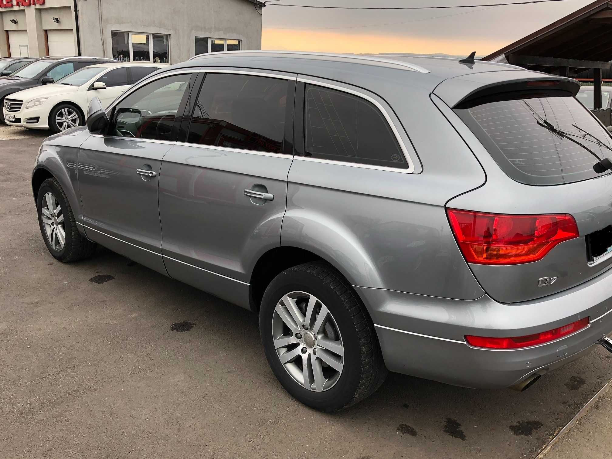 Dezmembrez Audi Q7 3,0 tdi BUG 2008