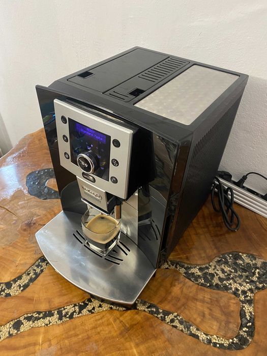 expresor / espressor cafea delonghi perfecta