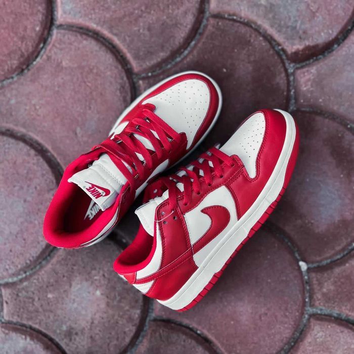 Adidasi NIKE Dunk Low University Red Produs NOU 2025 TRANSPORT Inclus