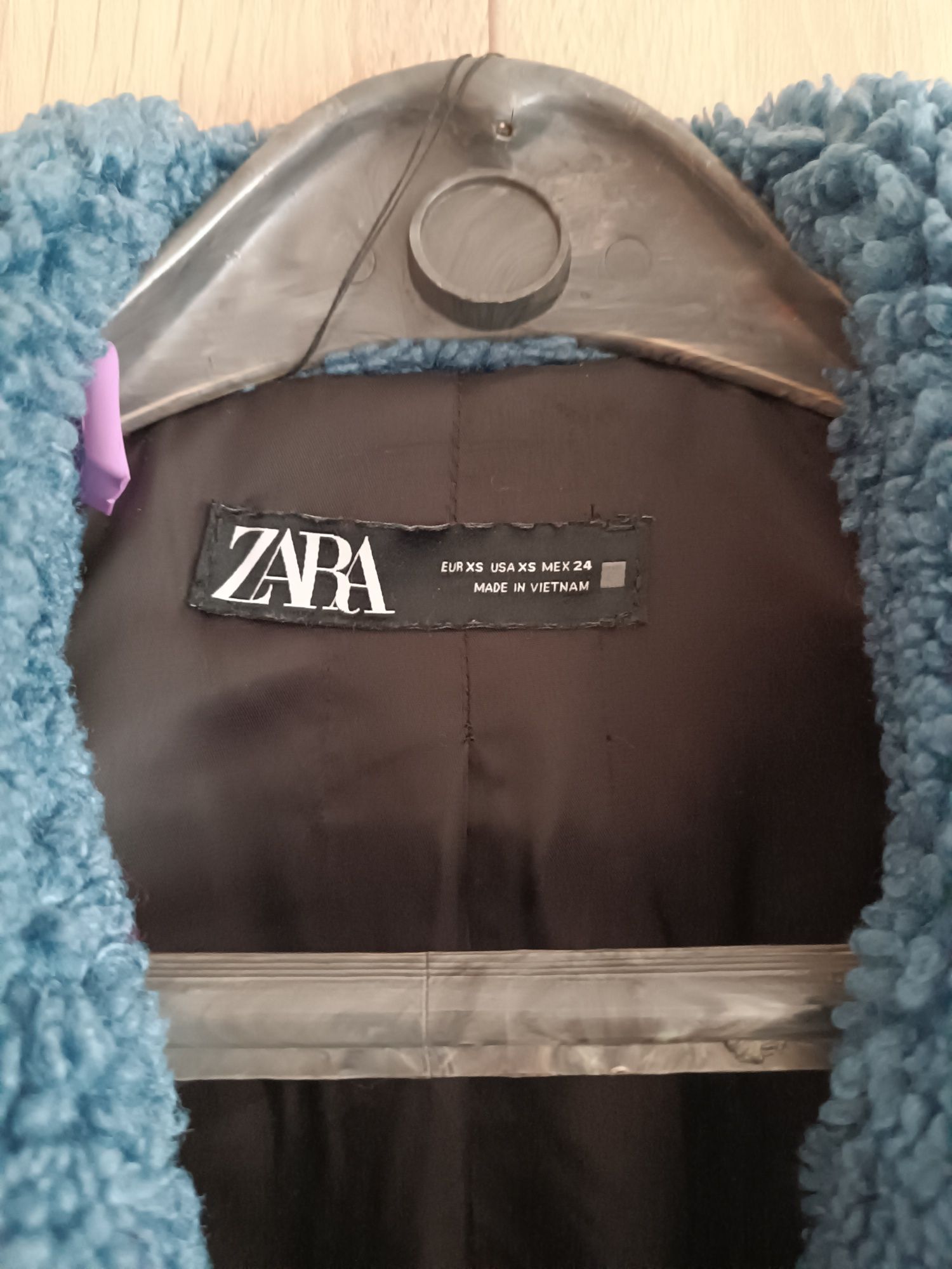 Дамски жилетки ZARA,BENETTON, Miss Sixti