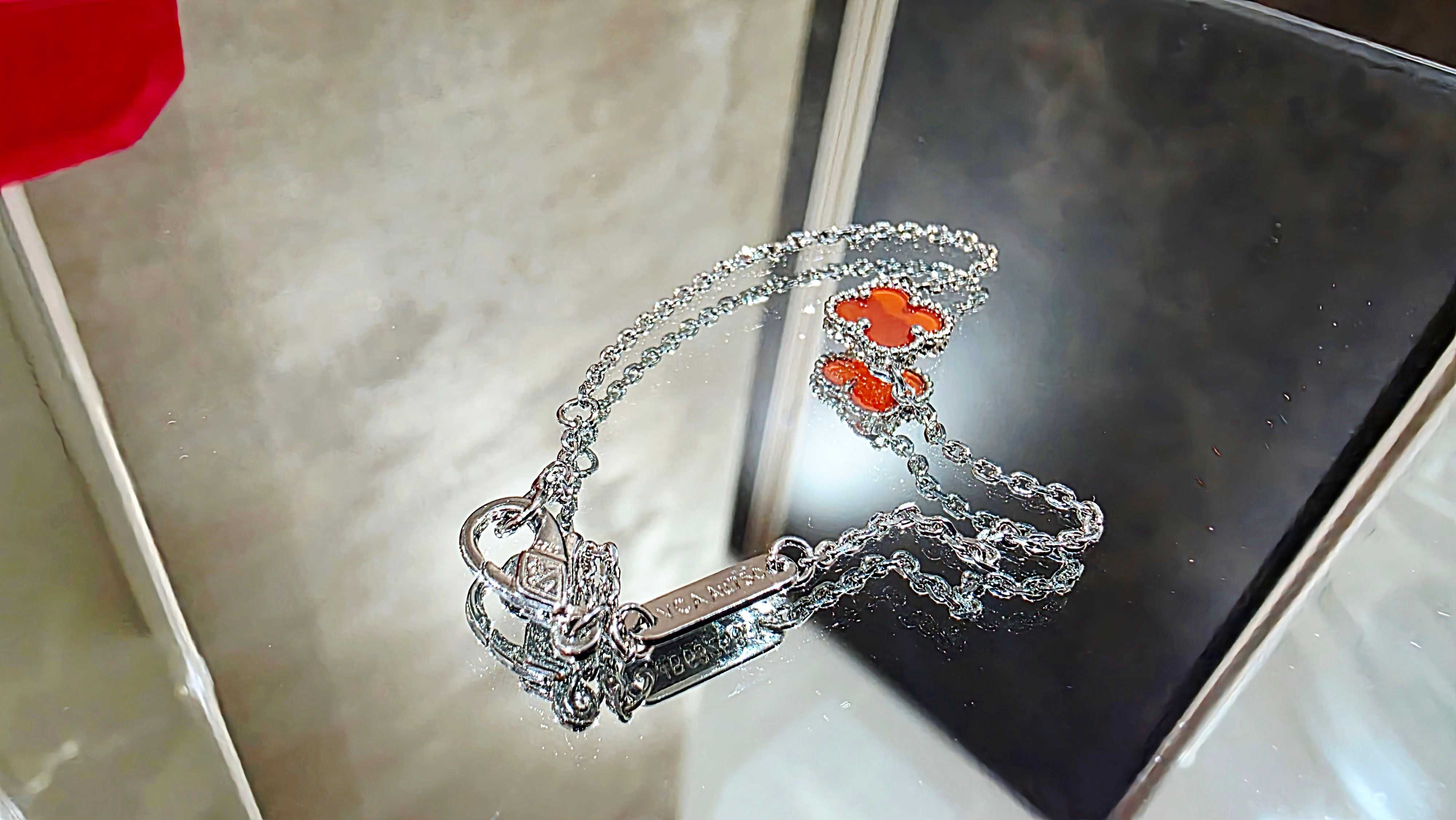 Van Cleef & Arpels VCA Silver Red Sweet Alhambra Clover Дамска Гривна