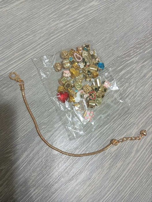 Бижутерия женская