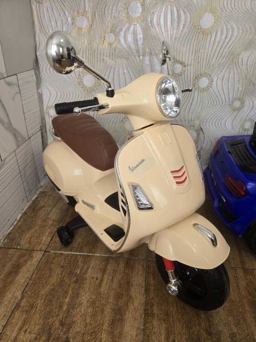 акумулаторен мотор Vespa 6V