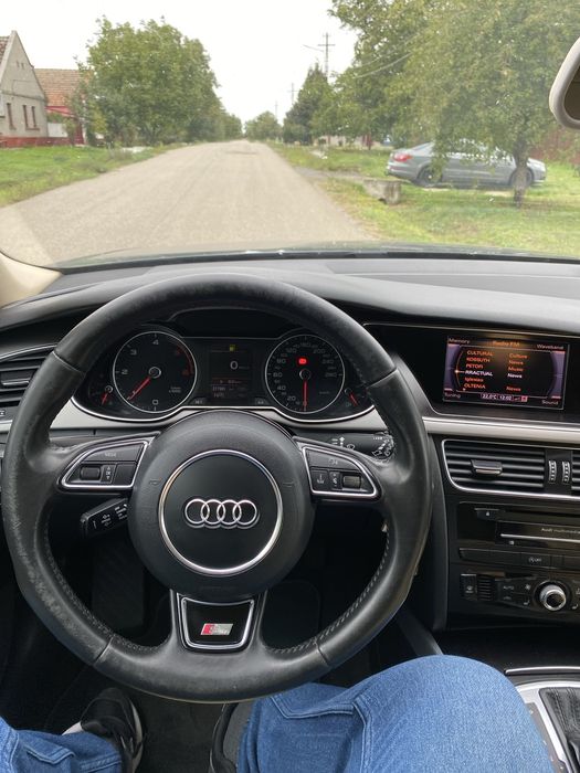 Audi a4 b8,5 2.0 TDI 2012