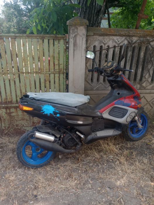 Scuter de vânzare 4t