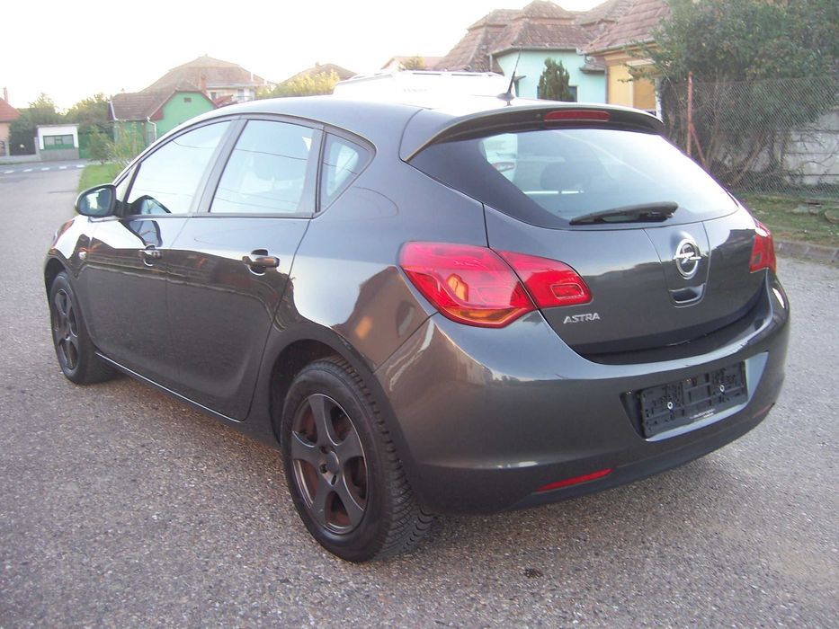 Opel Astra J 1.4 Benzina, 101 CP, Clima, Euro 5, Import Germania