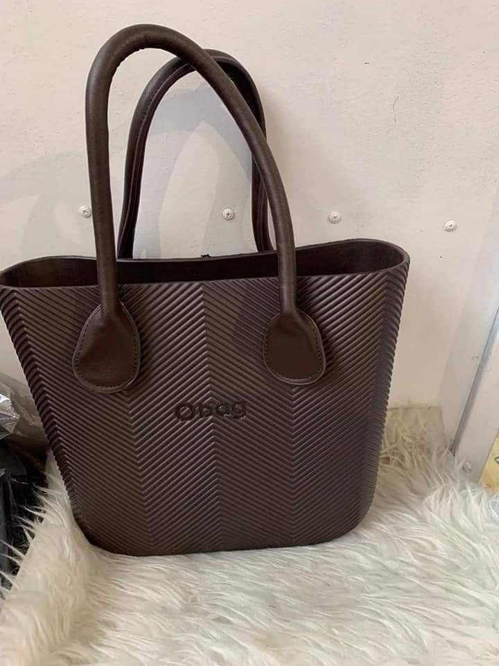 O Bag mini, classic,chic,moon