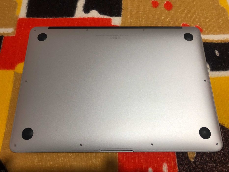 MacBook Air 13,3  2017 i5 1,8 GHz, flash 128 GB, 8 GB,  estetic CA NOU