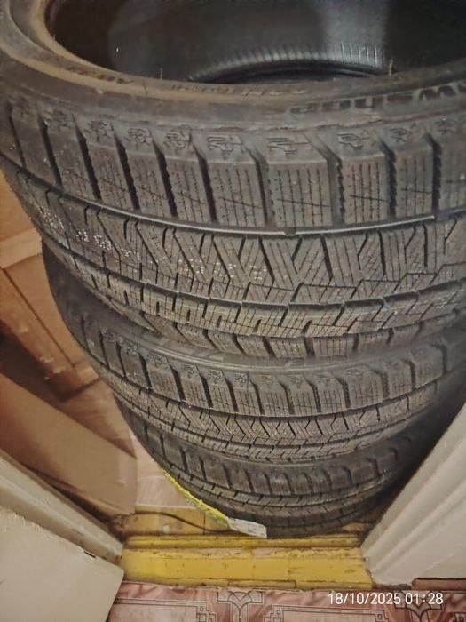 Новая резина R18  *225 *40