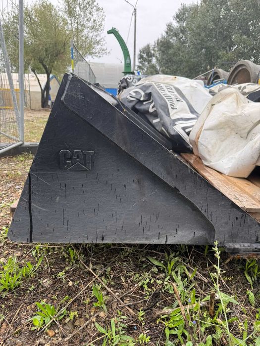 Cupa CAT pentru mini-excavator / încărcător – 279 5365