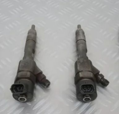 Injector Injectoare Megane 2 Laguna 2 , 1.9 dci euro 3 - ne probate !