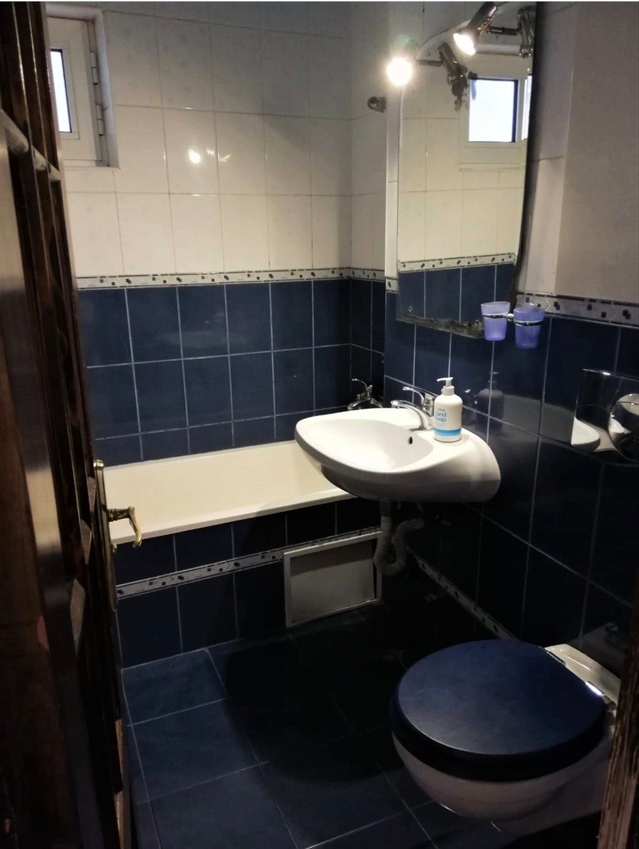 Vând apartament 4 camere