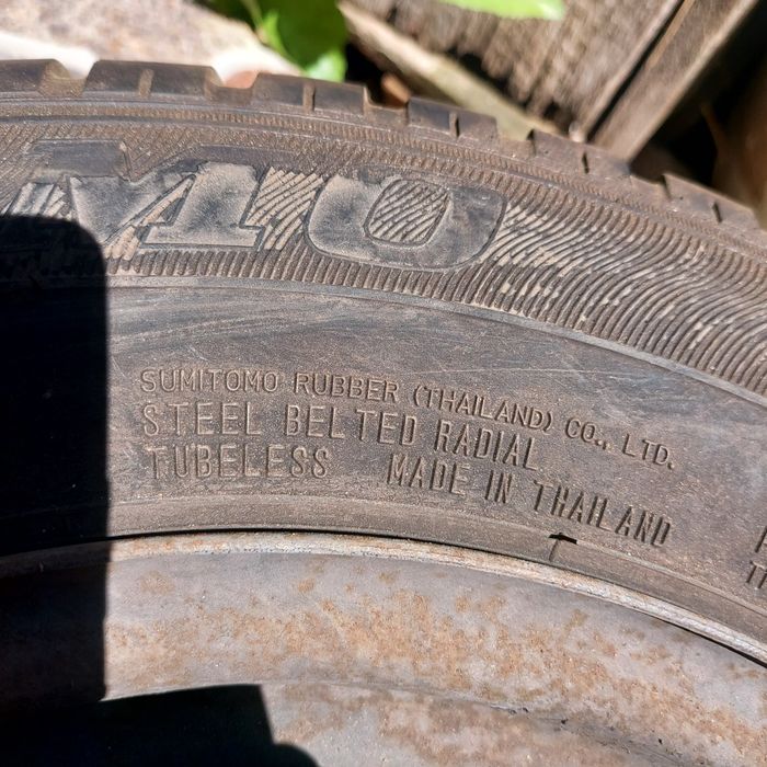Зимни гуми 165 70 13 sumitomo