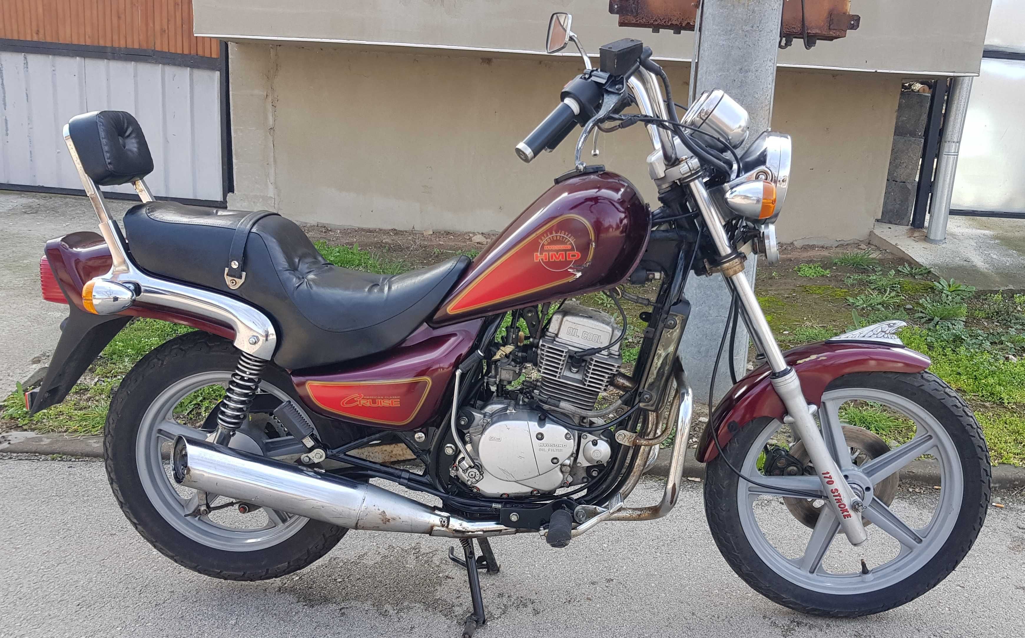 Мотоциклет чопър HYOSUNG 125cc 4 тактов