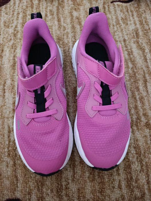 Маратонки за момиче