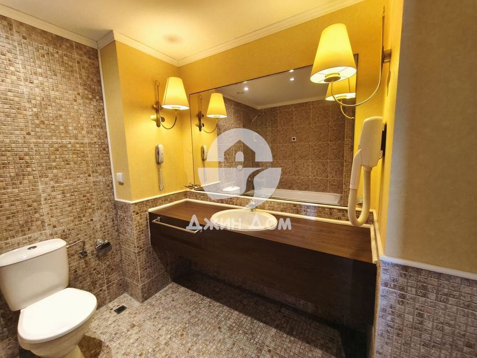 Продава се Двустаен апартамент в к.к. Слънчев бряг - 70 кв.м за 1522 €/кв.м - Снимка #8