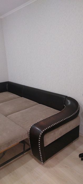 Продам диван угловой
