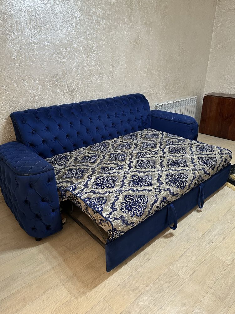 Продам диван и компьютерный стол