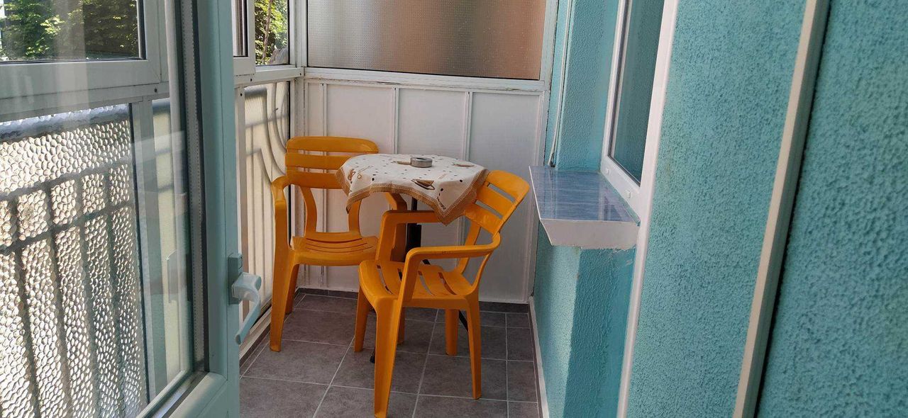 Дава се под наем Тристаен апартамент в Варна, Център - 65 кв.м за 612 € - Снимка #13