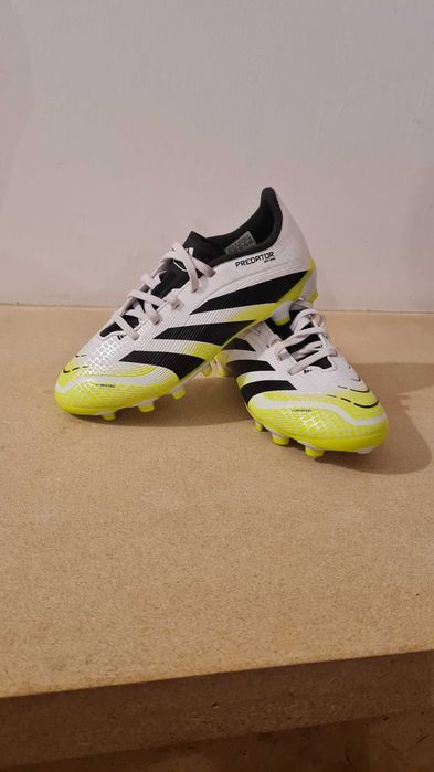 Adidas Predator League MG Junior
