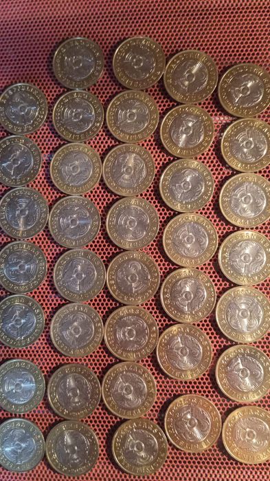 Продаю юбилейный монеты