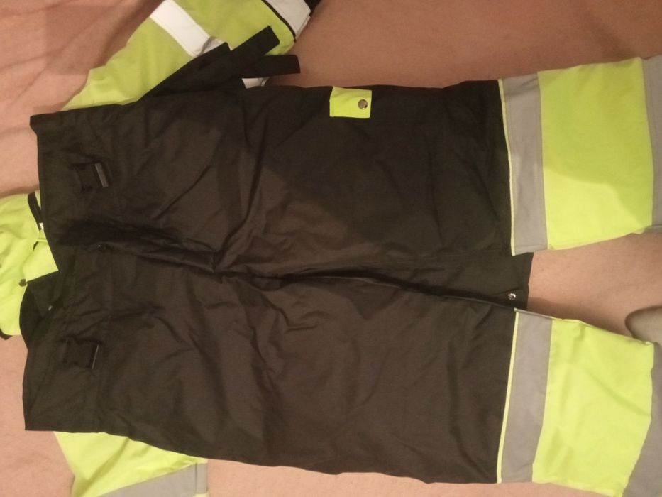 Продам спецодежду