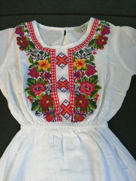 Rochița ie pt fetite