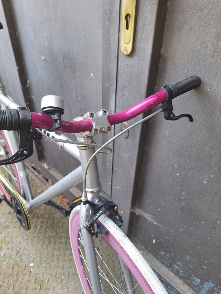 Велосипед шосеен градски single  speed