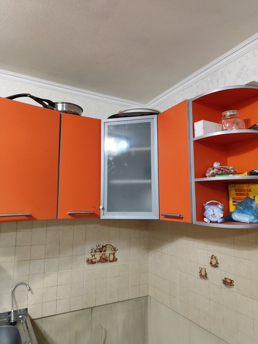 Продаю кухонный мебель