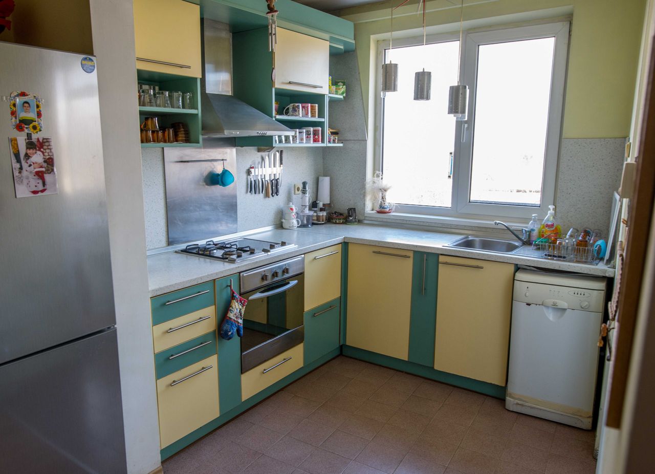 Продава се Етаж от къща в Шумен, Център - 107 кв.м за 1716 €/кв.м - Снимка #7