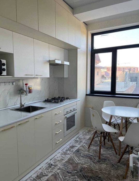 Shayxontohur  2/3/9 67 m2 Tinchlik metro