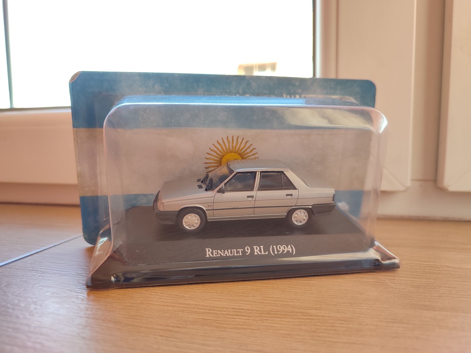 Renault 9 RL 1994 Model Macheta Auto 1/43