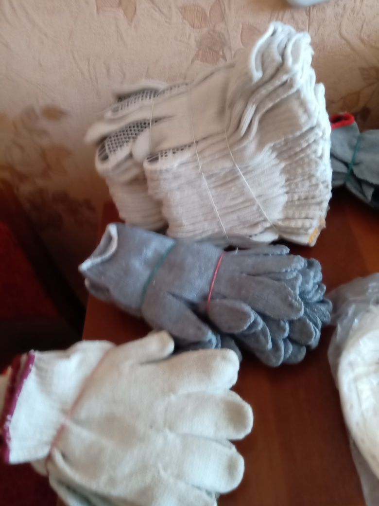 Перчатки и рукавицы рабочие. Респираторы
