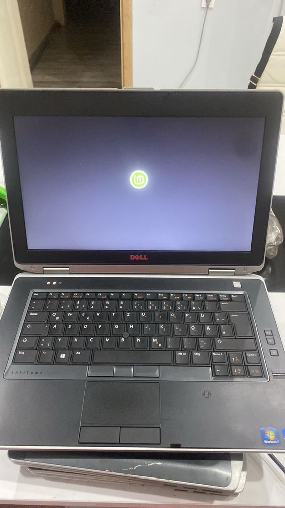 Лаптопи Dell E6430
