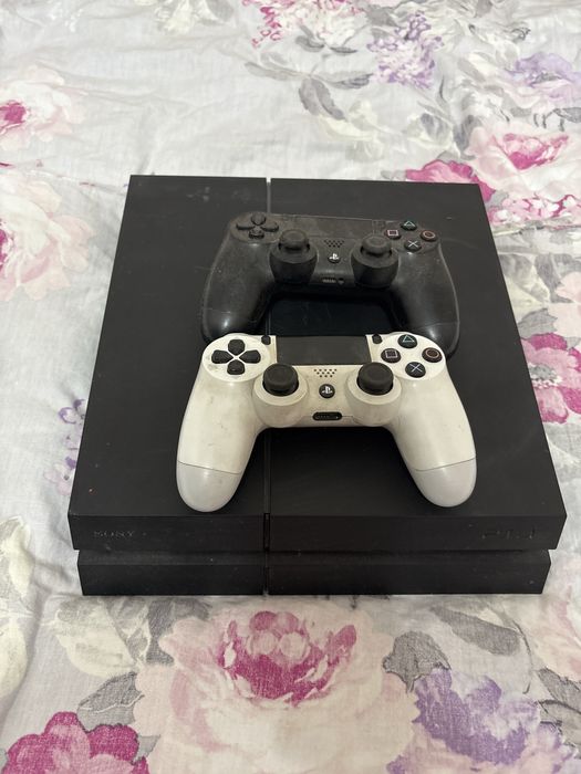 Sony play station 4