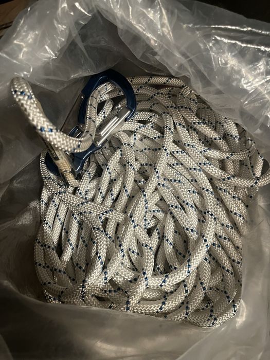 Въже - дължина 104 м, дебелина 9 мм