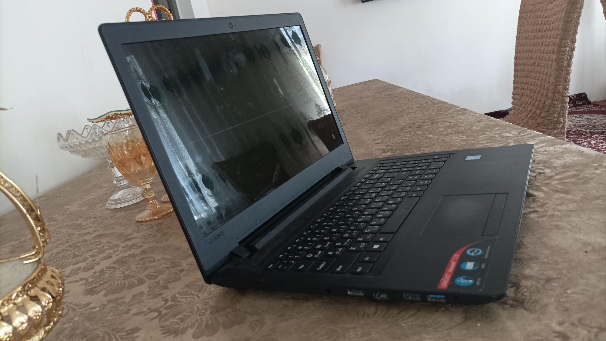 Новдбук LENOVO сотилади холати ало