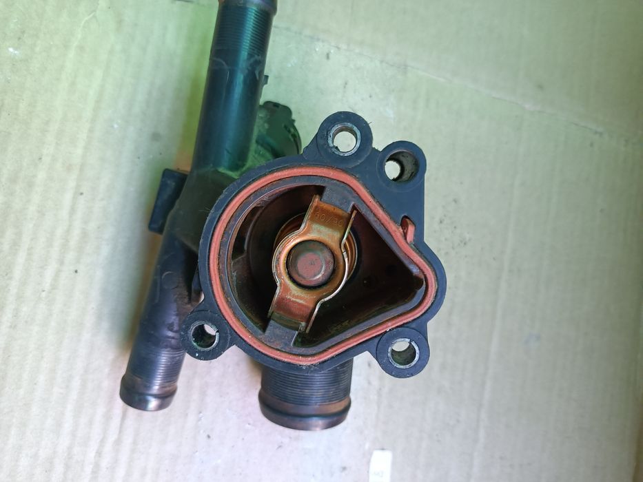 Corp termostat+termostat Renault master 2.3dci 2013