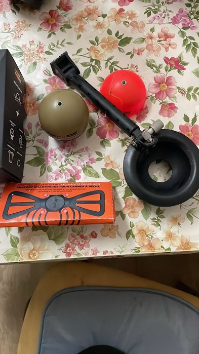 Sonar Deeper chirp+2 cu suport navomodel plus suport telefon