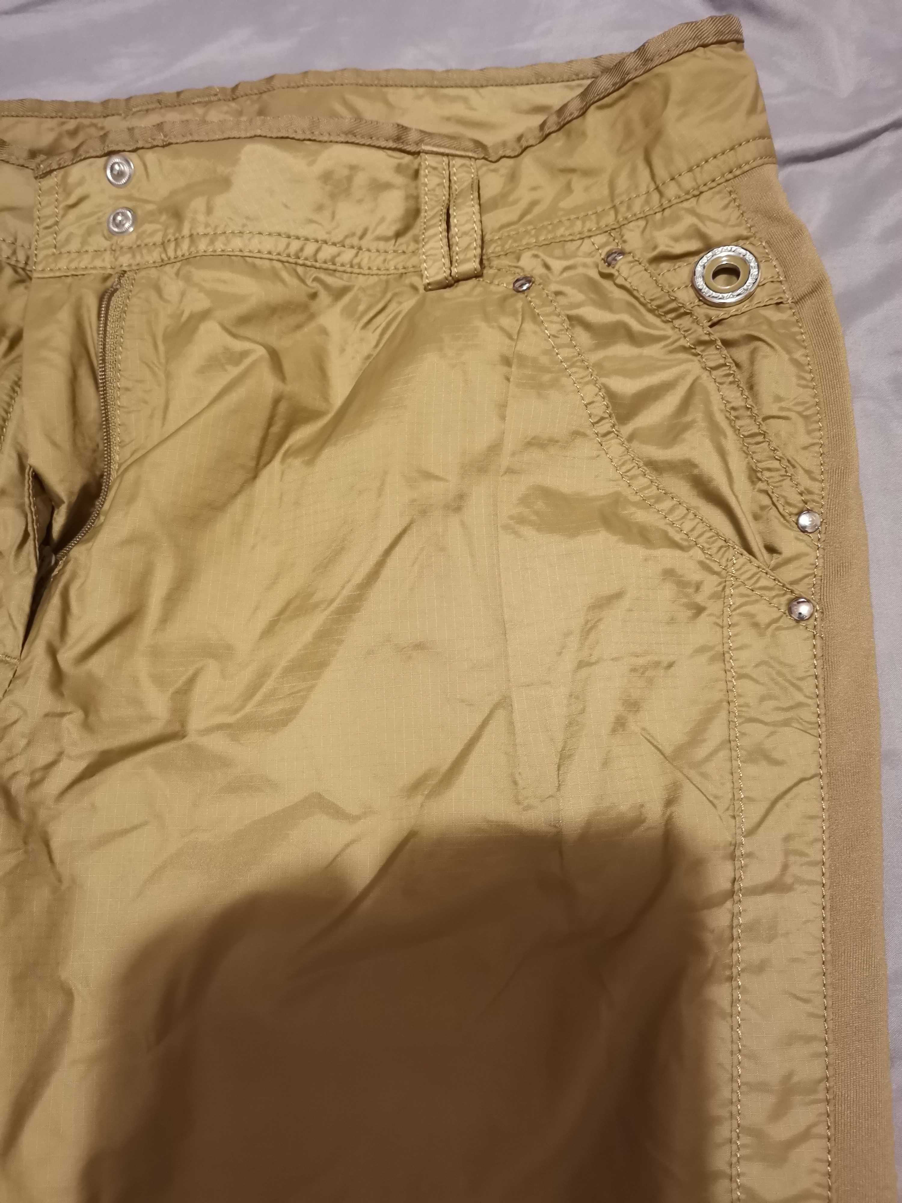 Vând pantaloni de damă noi