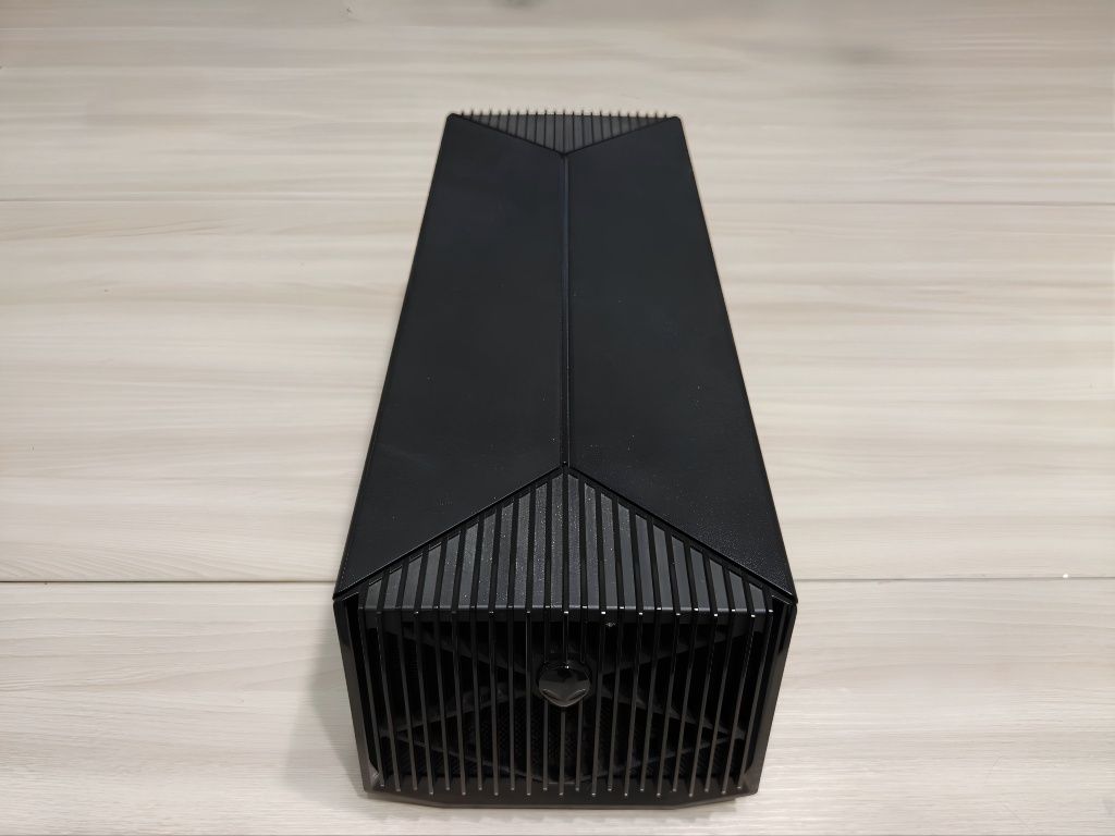 Alienware Graphics Amplifier (eGPU).