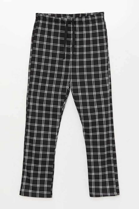 Vand pijama LC WAIKIKI cu model in carouri